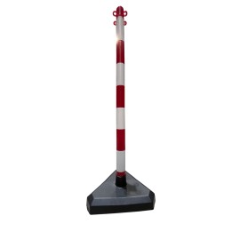 POTEAU AVEC PIED CHAÎNE DE SIGNALISATION